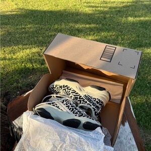 NWT Steve Madden Animal Print Sneakers with Black and White